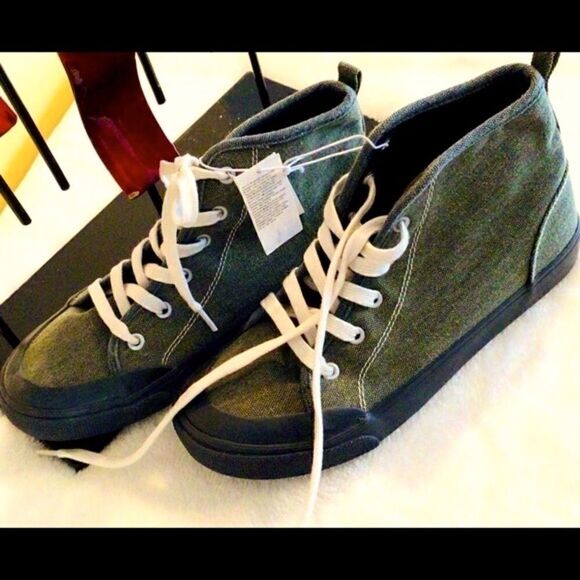 OLD NAVY HIGH TOP LACE UP SNEAKERS -GREEN 5 NWT - Picture 11 of 16